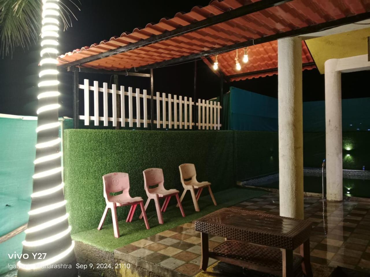 White Smoke Villa 이가트푸리 외부 사진